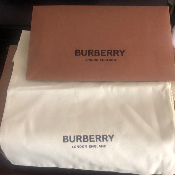 Burberry sneakers  NWT - Picture 13 of 15